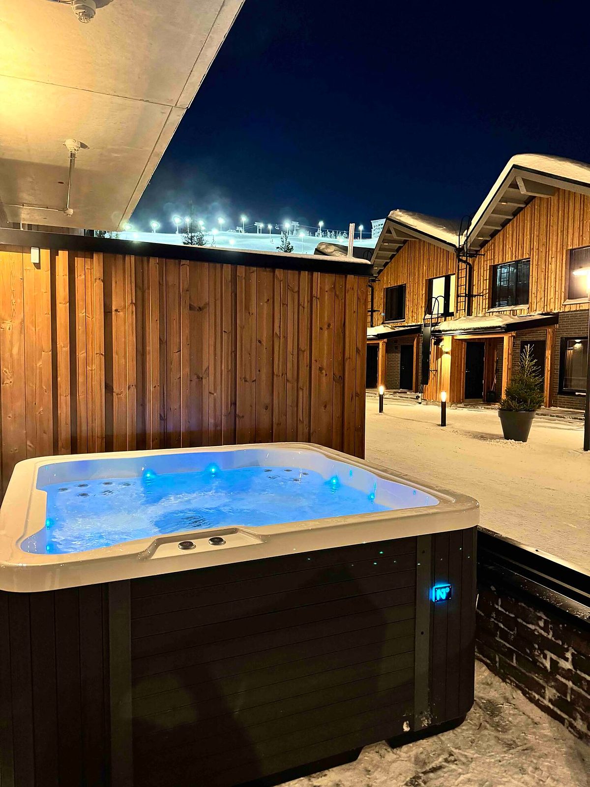 The hot tub on the private terrace